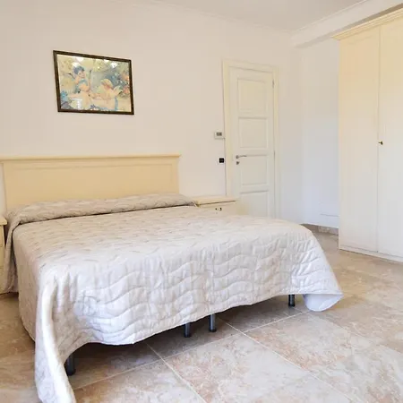 A Due Passi Dalla Costiera 2 Apartment *