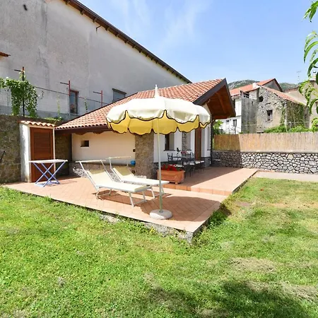 Apartment A Due Passi Dalla Costiera 2