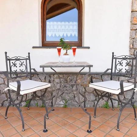 A Due Passi Dalla Costiera 2 Apartment Agerola