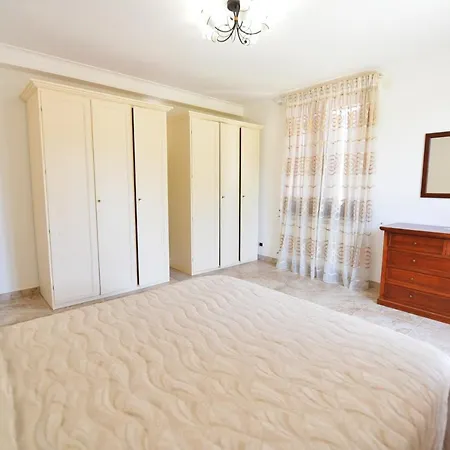 Apartment A Due Passi Dalla Costiera 2 *